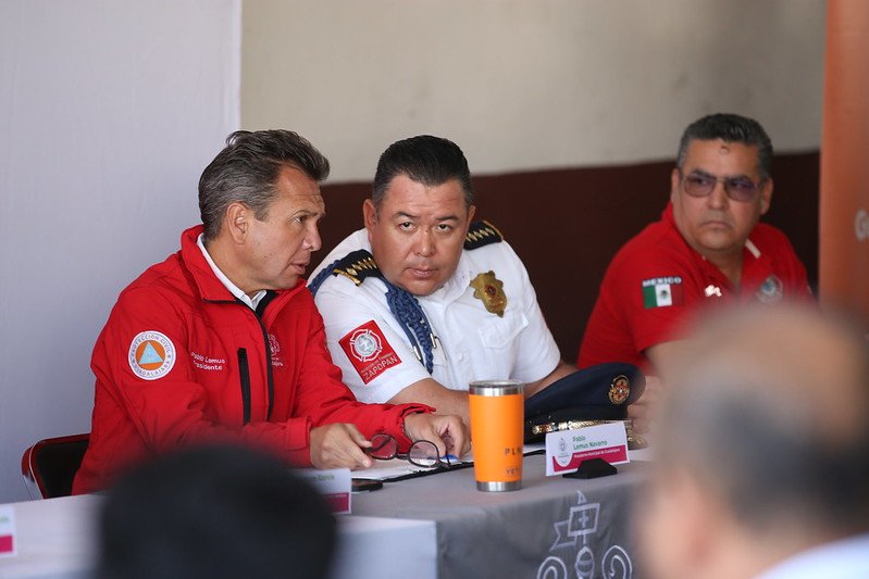 <strong>Entrega Guadalajara reconocimientos a 26 bomberos tapatíos por 30 años de servicio</strong>