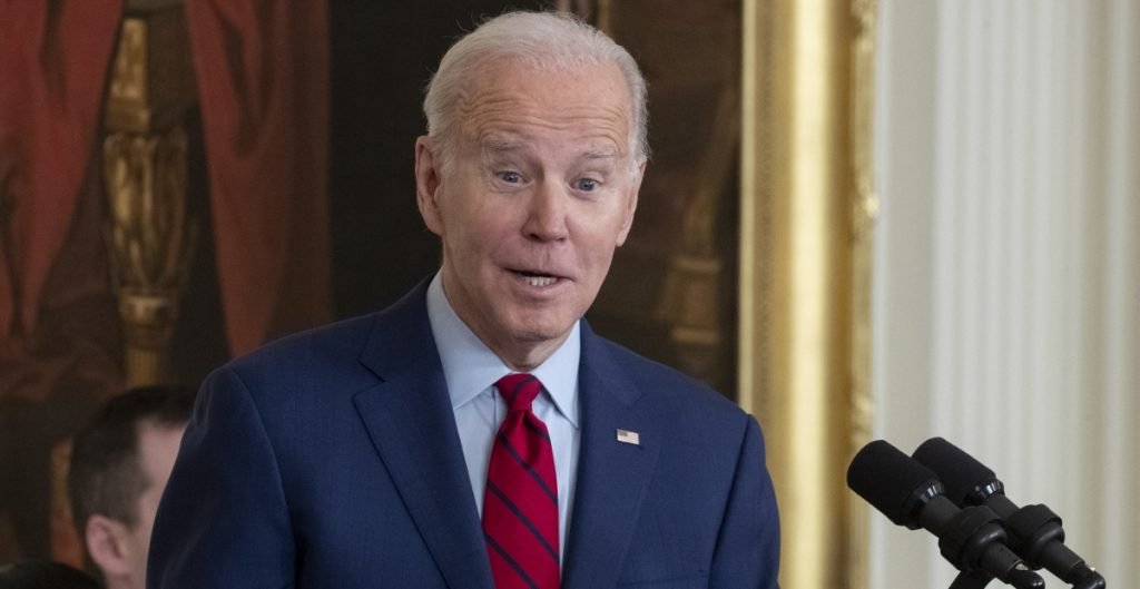 La Casa Blanca informa que en febrero le extirparon a Biden una lesión cutánea cancerosa del pecho