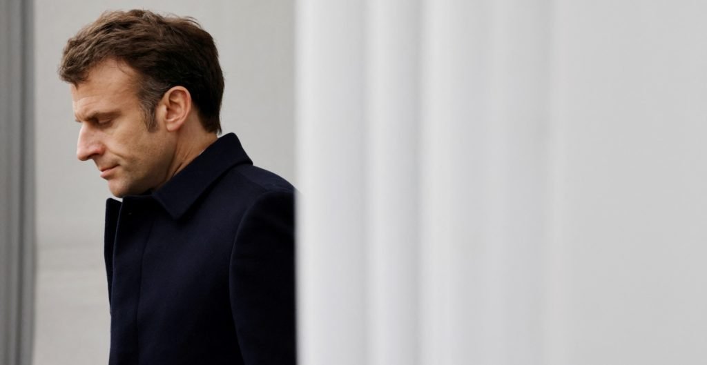 Gobierno de Francia buscará esta semana calmar la tensión por la reforma de pensiones de Macron
