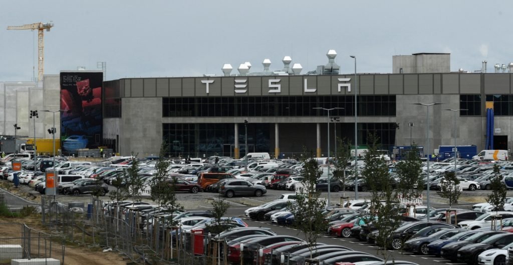 Tesla abrirá una nueva fábrica en Shanghái para producir baterías