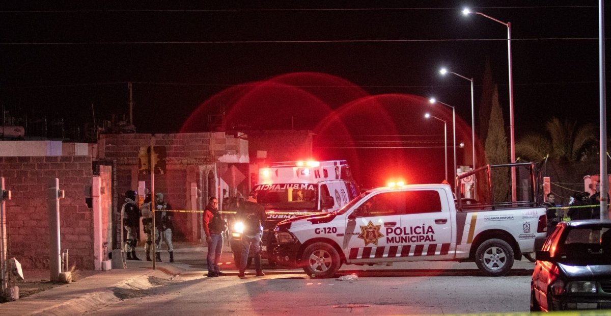 Agreden en su casa a director de policía municipal en Zacatecas; uno de los atacantes resulta herido