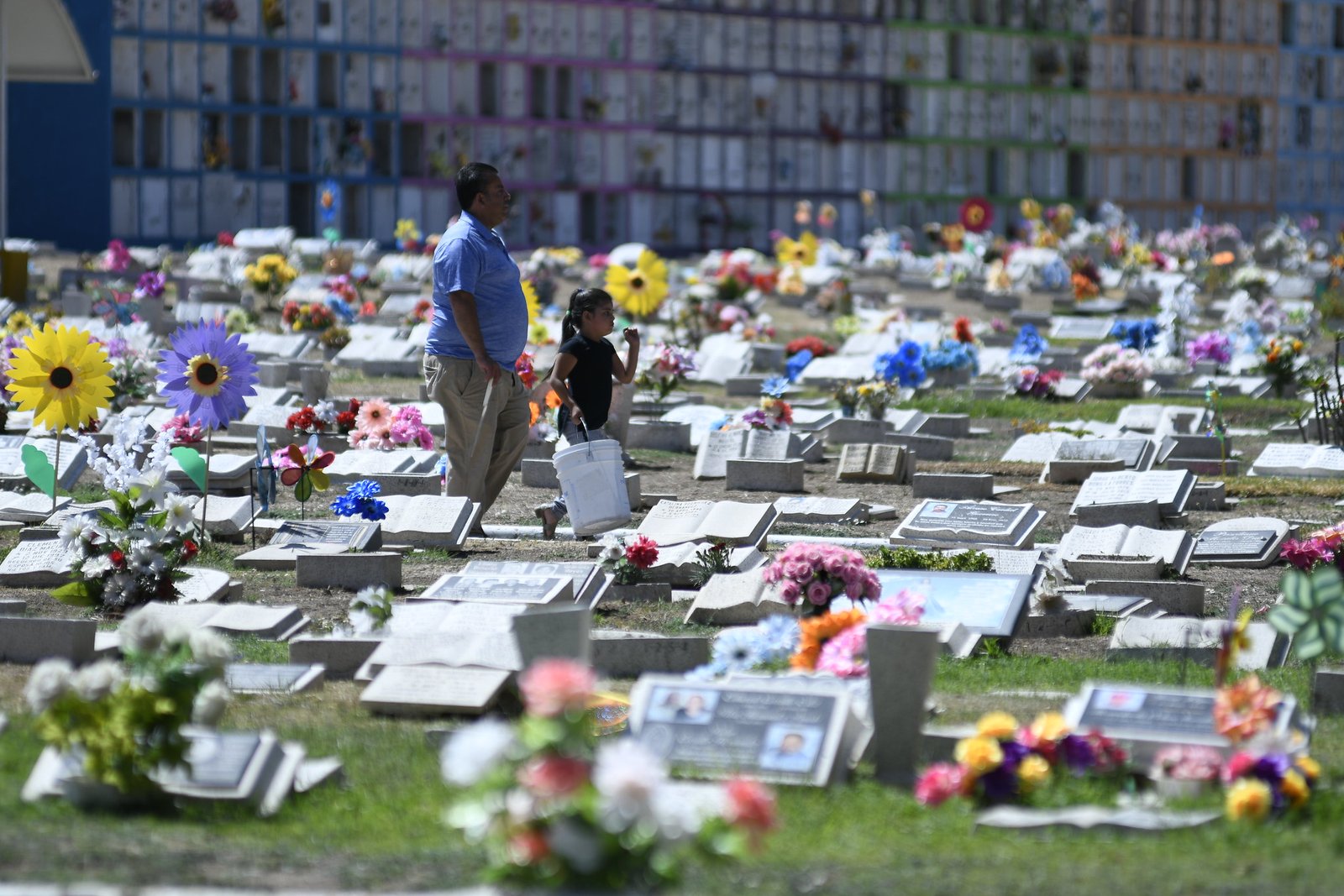 Desplegarán operativo en cementerios del AMG en el Día de la Madre