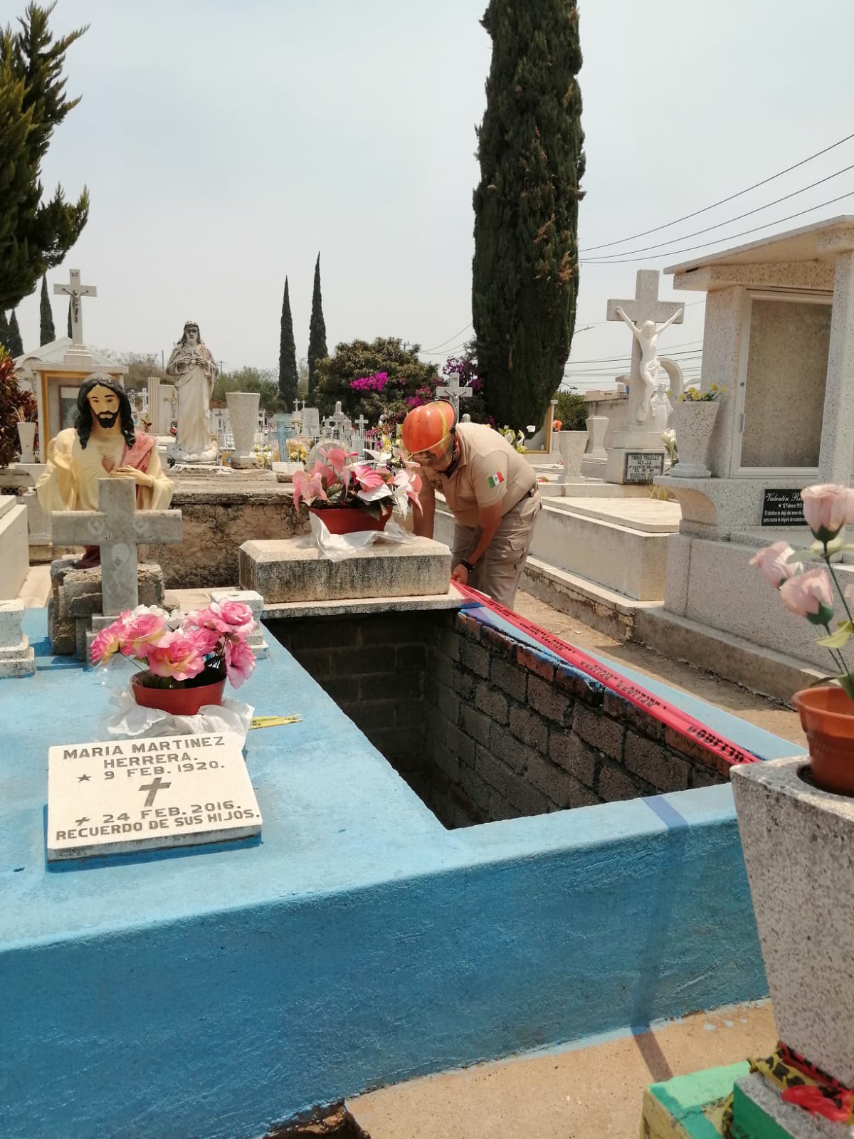 Preparan operativos en cementerios de Tlaquepaque por el Día de las Madres