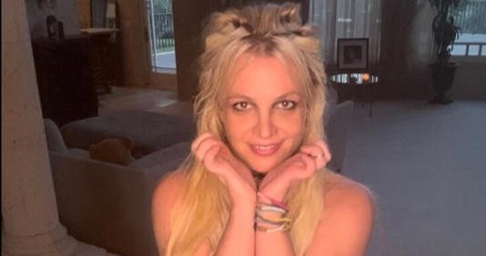 Britney Spears se quita todo y publica una foto como Dios la trajo al mundo