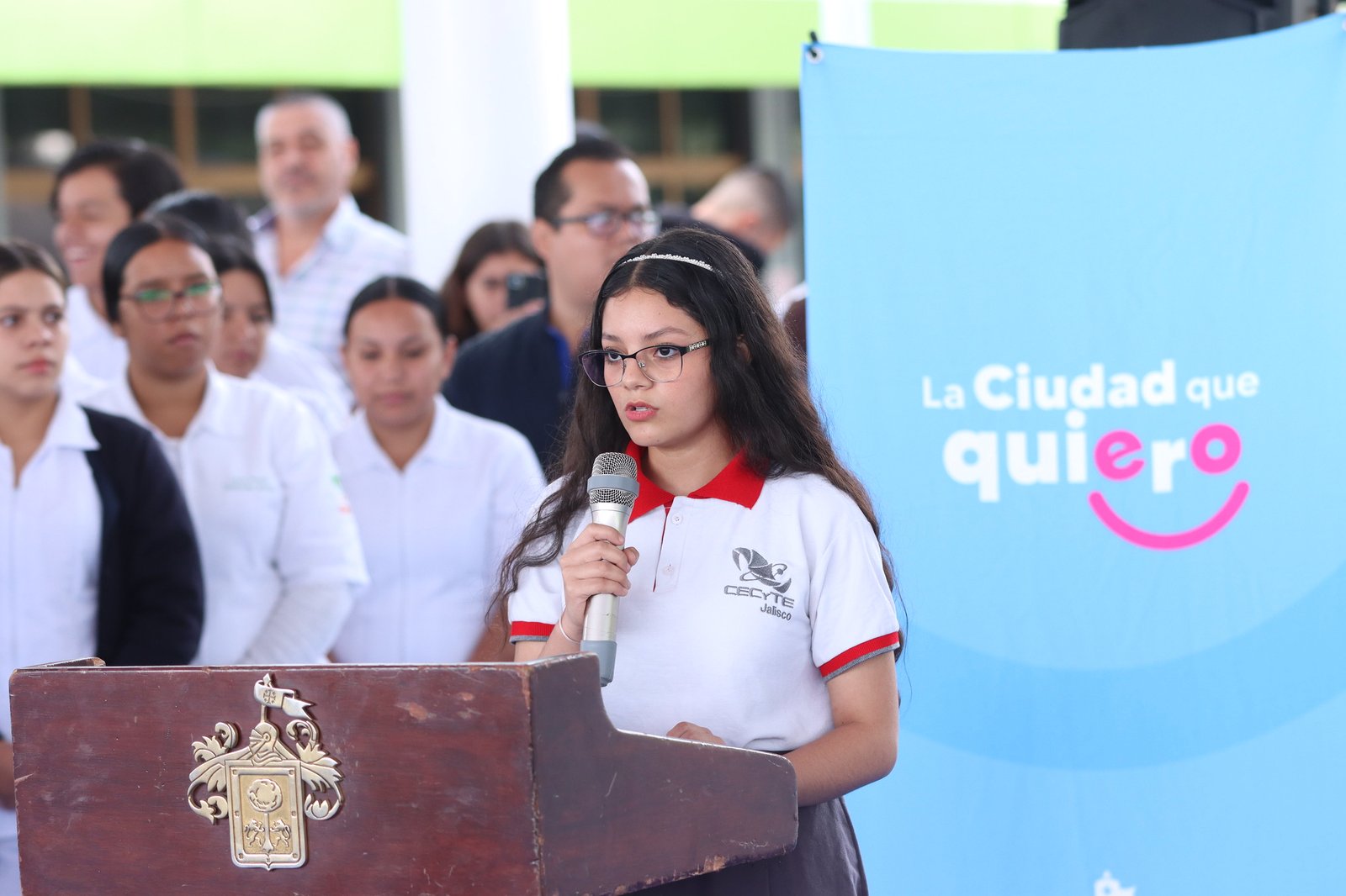 Escuelas a Todo Color llega al CECyTEJ