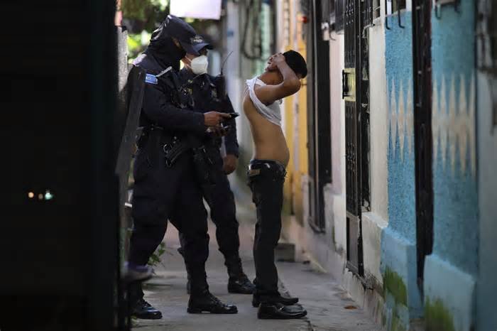 Asesinan afuera de su casa al director de prevención de Salina Cruz