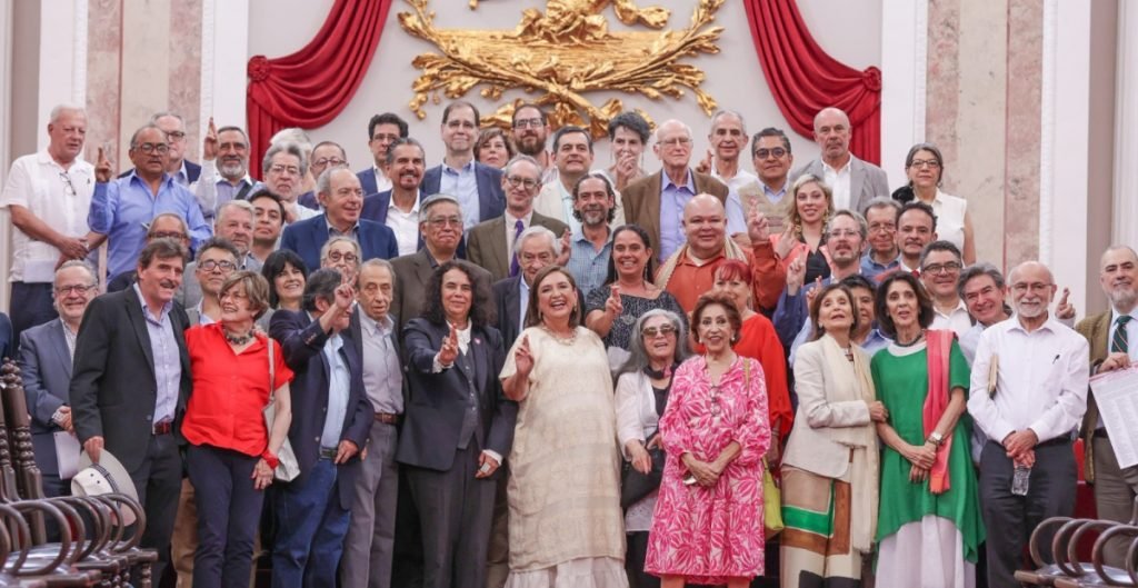Xóchitl Gálvez recibe el respaldo de más de 250 escritores, intelectuales y académicos