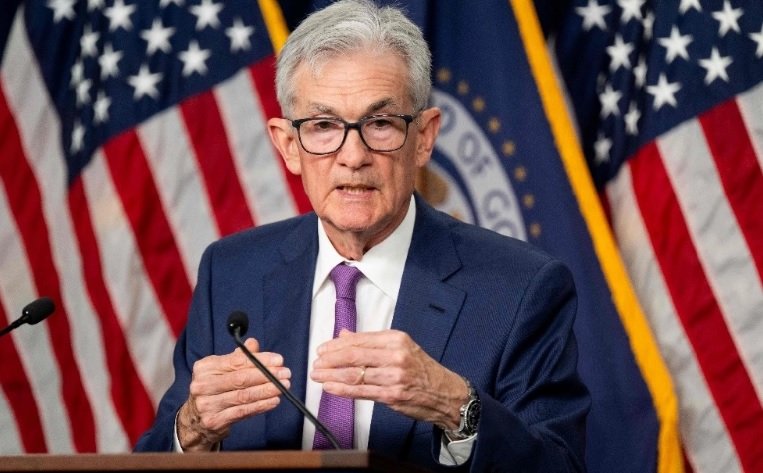 Improbable que próxima medida de la Fed sea un alza de tasas: Powell