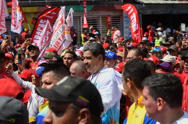 Venezuela firma 20 contratos internacionales para zonas petroleras