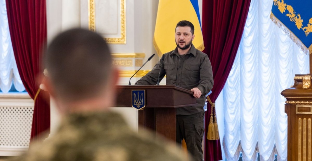 Zelenski celebra la firma de un acuerdo de seguridad con la UE y llama a acelerar la entrega de armamento a Ucrania