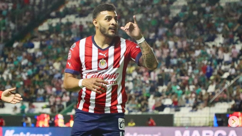 Alexis Vega ‘culpa’ a Guadalajara por no triunfar en Chivas