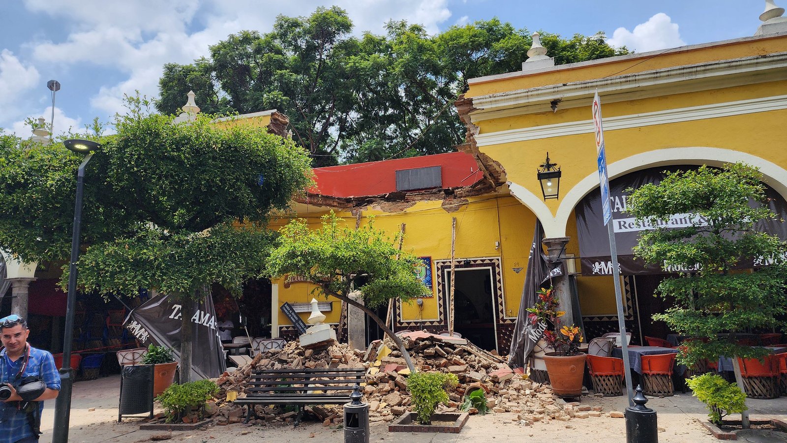 Autoridades y empresarios de Tlaquepaque trabajan en conjunto para restablecer actividades en el Parián