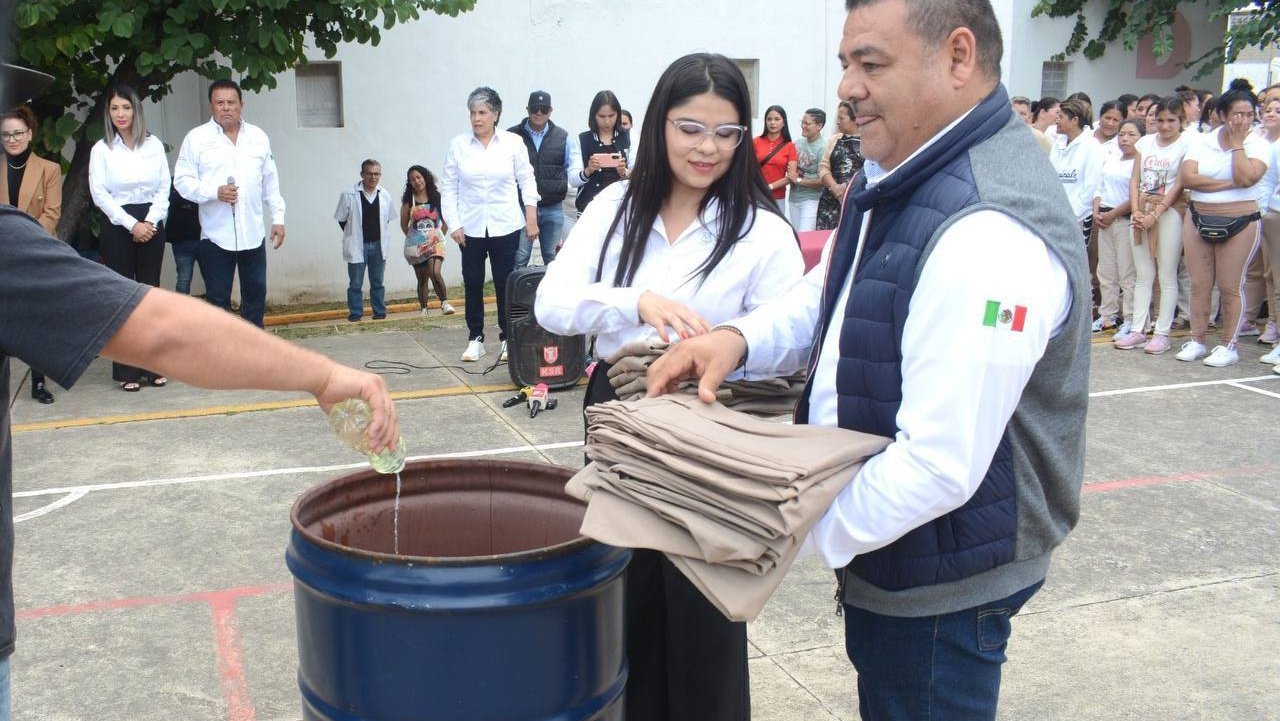 Eliminan uso de uniforme penitenciario entre mujeres, en Jalisco