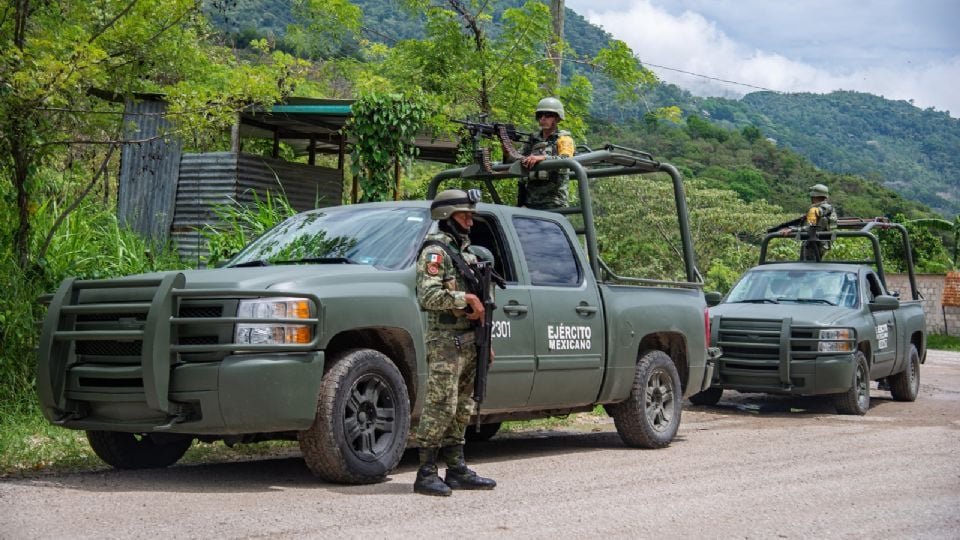 Cada año ingresan 200 mil armas a México