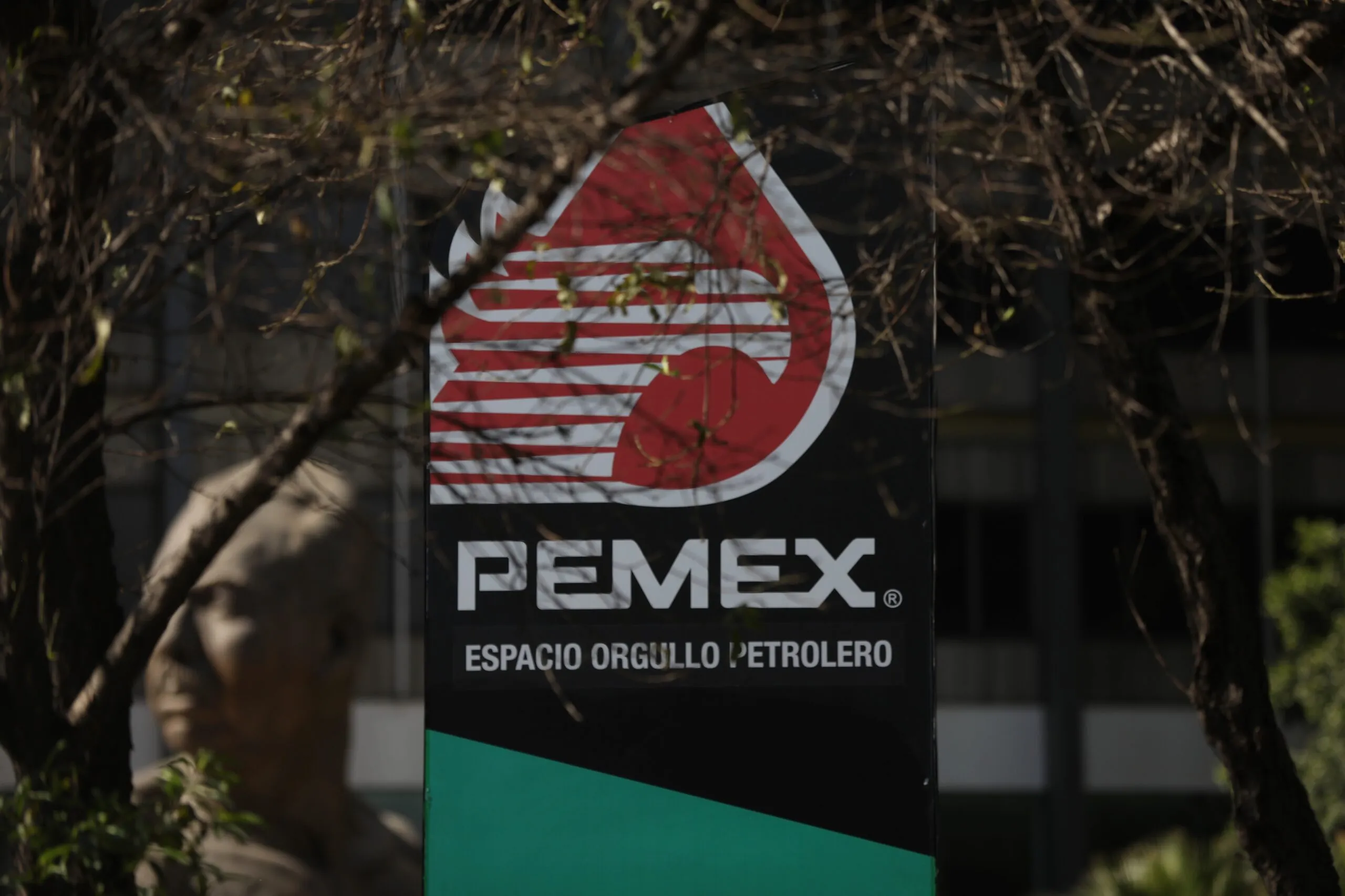 Pemex anuncia plan de “austeridad” por 50 mil mdp