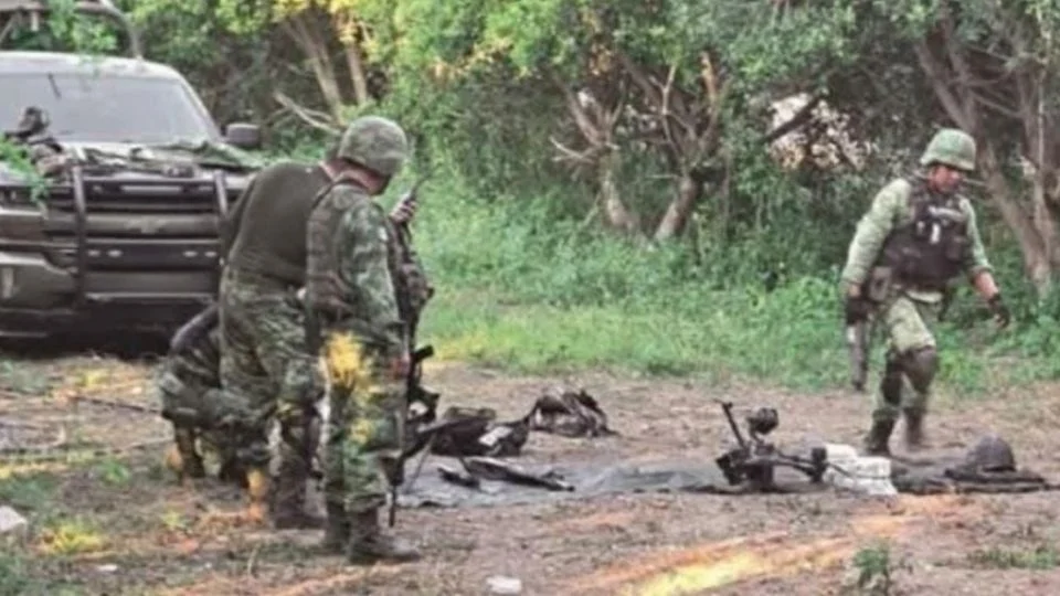 Explota mina terrestre en Cotija, Michoacán; hay tres militares muertos