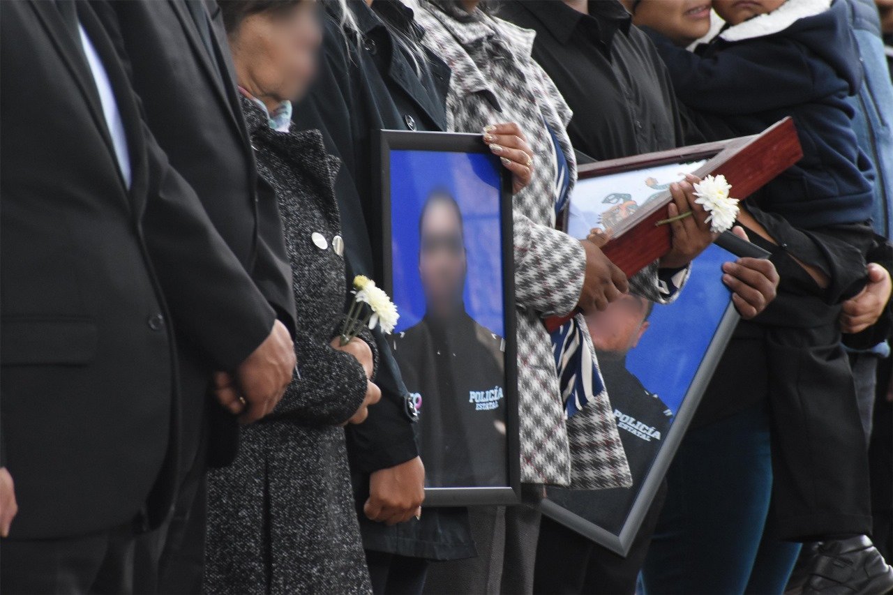 Rinden homenaje póstumo a policías caídos en Jerécuaro