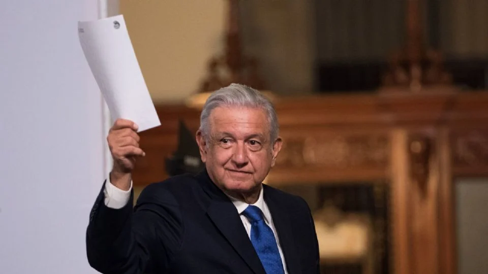 AMLO espió a 456 personas con Pegasus en 2019