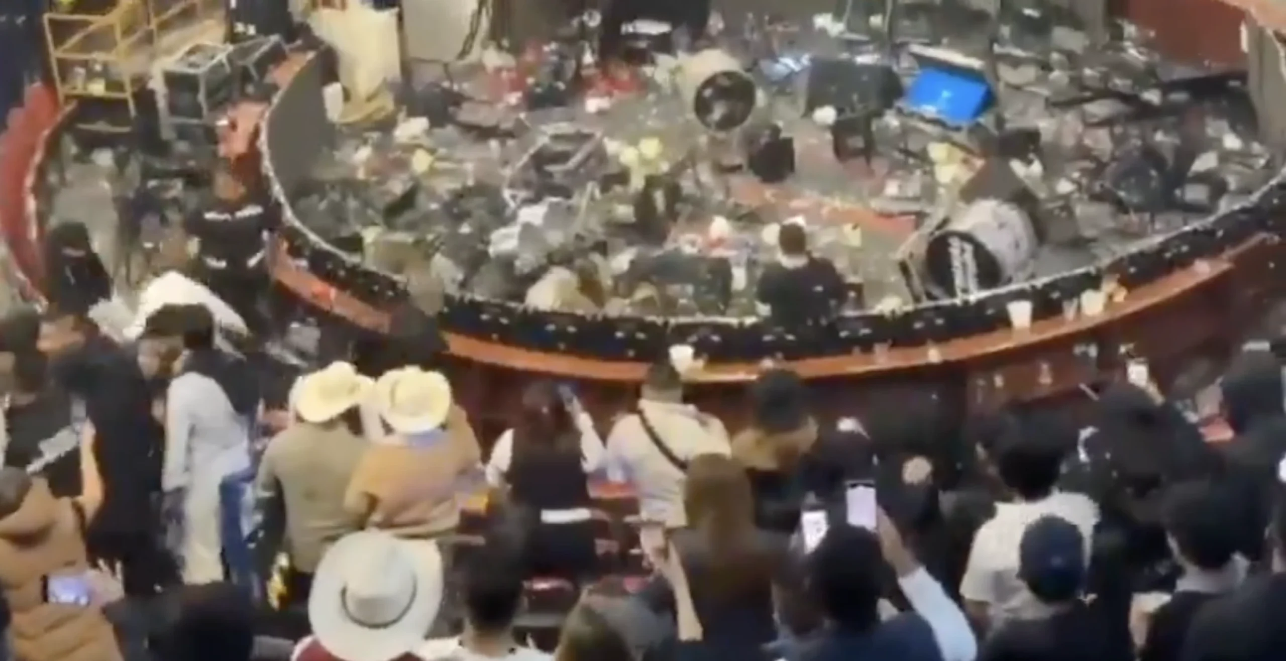 Tras desmanes en feria de Texcoco, corridos no están prohibidos, insiste Sheinbaum
