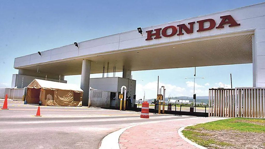 Ebrard afirma que Honda no mudará su producción de autos en México a EE.UU.